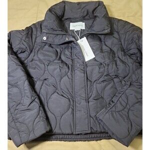 Urban Revivo Quilted Jacket NWT S Black Short Puffer Coat Lightweight Warm